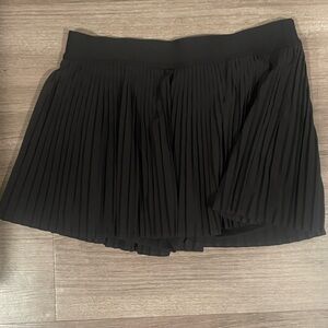 Black Lululemon tennis skirt